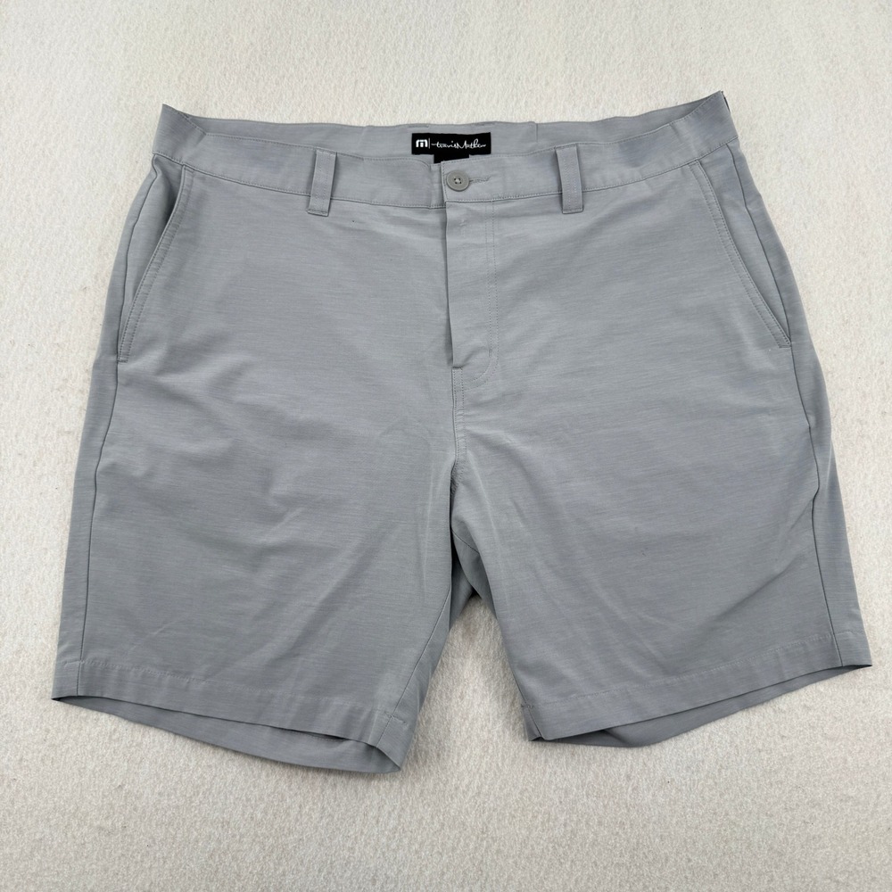 TravisMathew Mens Grey Performance Golf Shorts Size 38 Stretch Flat Front Casual